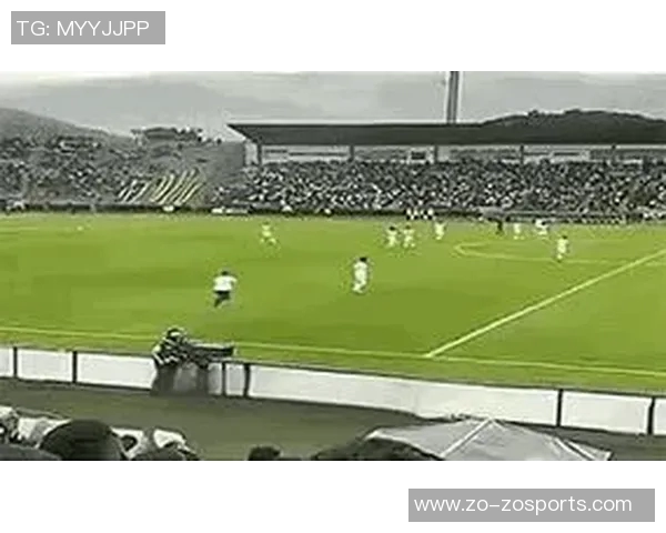 加利在热身时专注分析对手站位球迷欢呼未能分散他的注意力